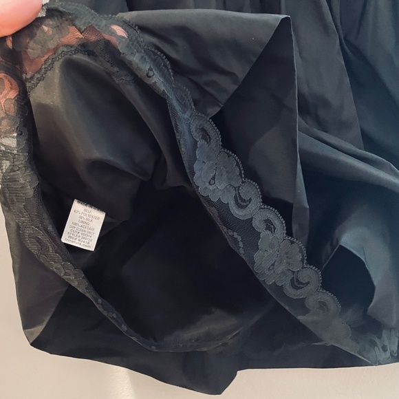 NWT TRINA TURK Black Silk Crepe Pleated Full Skirt - Picture 6 of 6